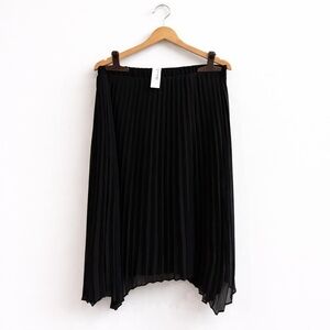 Reitmans Black Midi Asymmetrical Pleated Skirt